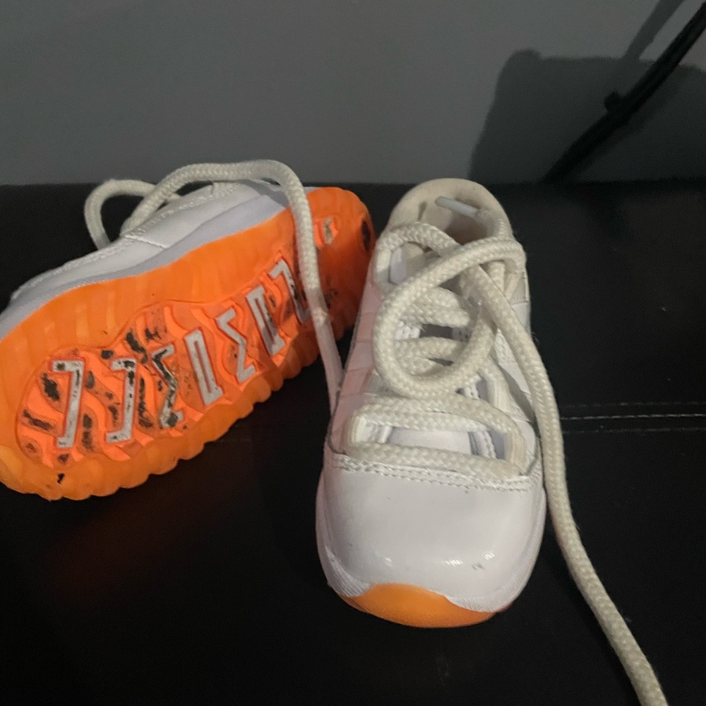 Jordan 11